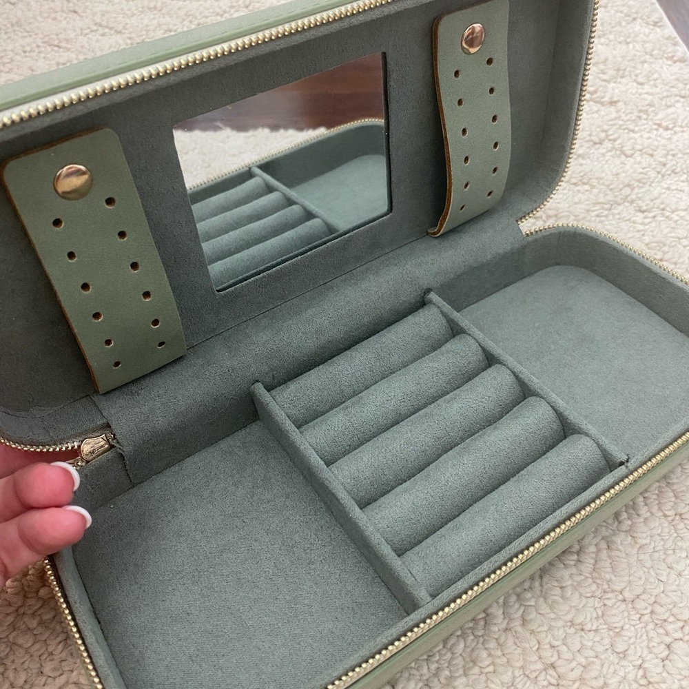 Sage and Gold Leather Jewelry Travel Case